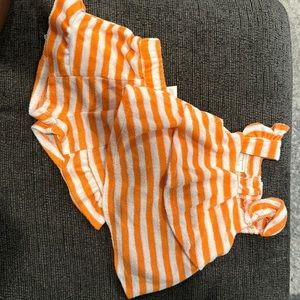 Orange summer outfit